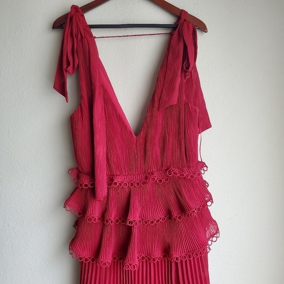 Keepsake Too Close Gown in Berry size 8 NWT - Picture 3 of 7